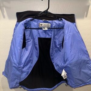 Columbia Light Periwinkle Blue and Black Women's Shell Jacket